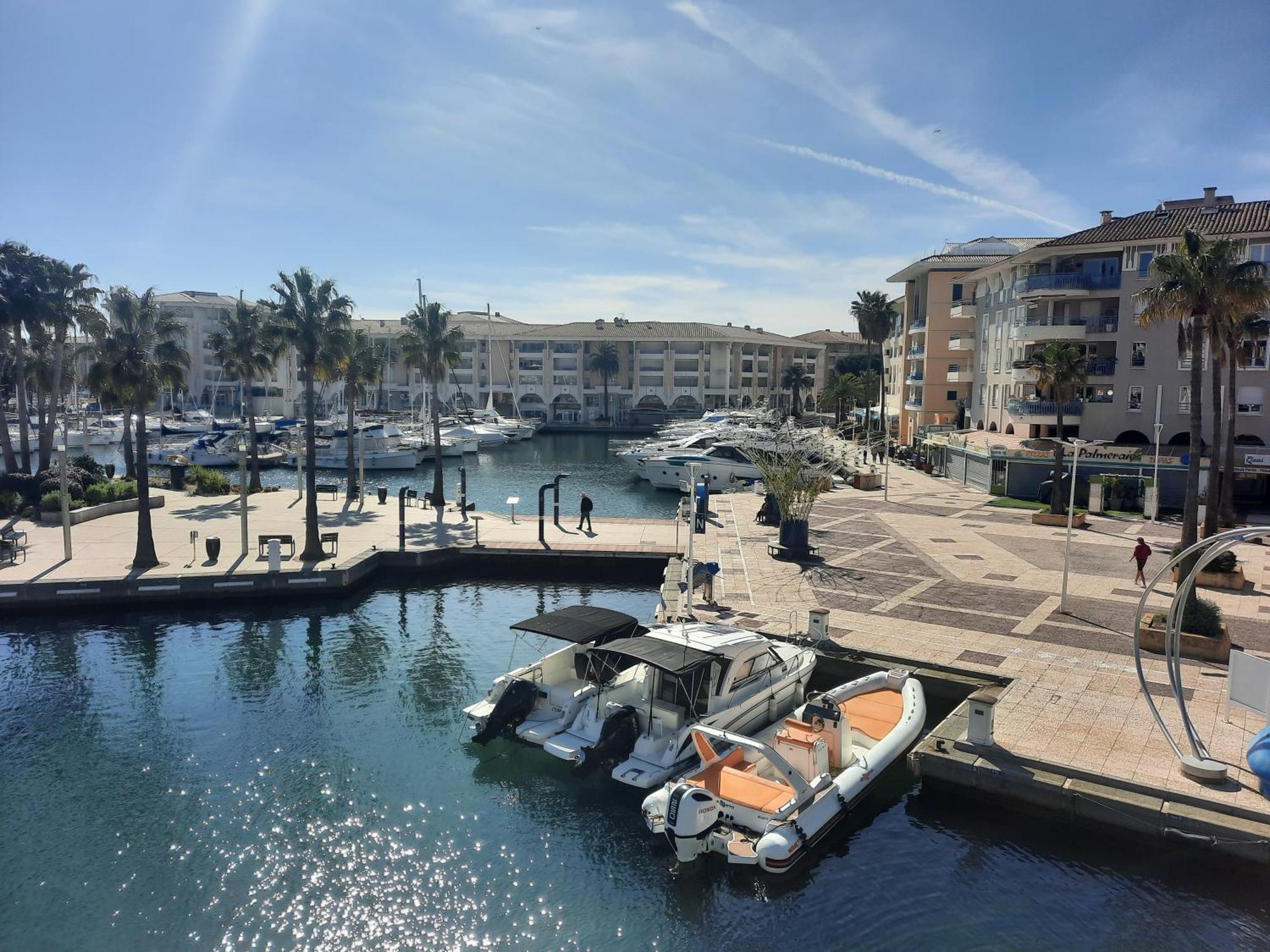 Apartmán Coeur Marina Climatise Terrasse Parking Fréjus Exteriér fotografie